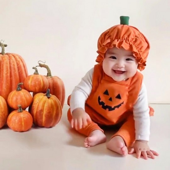 Complete 3-piece Halloween pumpkin costume